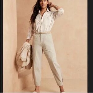 Banana Republic Relaxed Surplus Cargo
Pants Barrel Leg Size 10 petite
